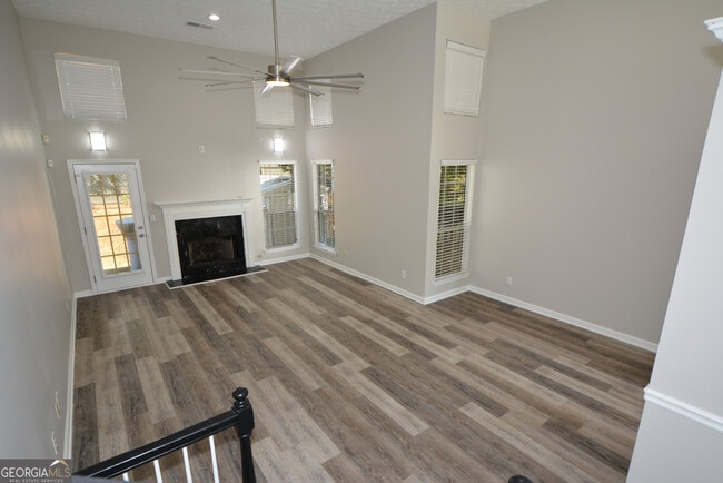 Building Photo - 4209 Reeshemah St