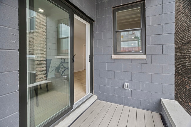 Building Photo - 5416 N Winthrop Ave