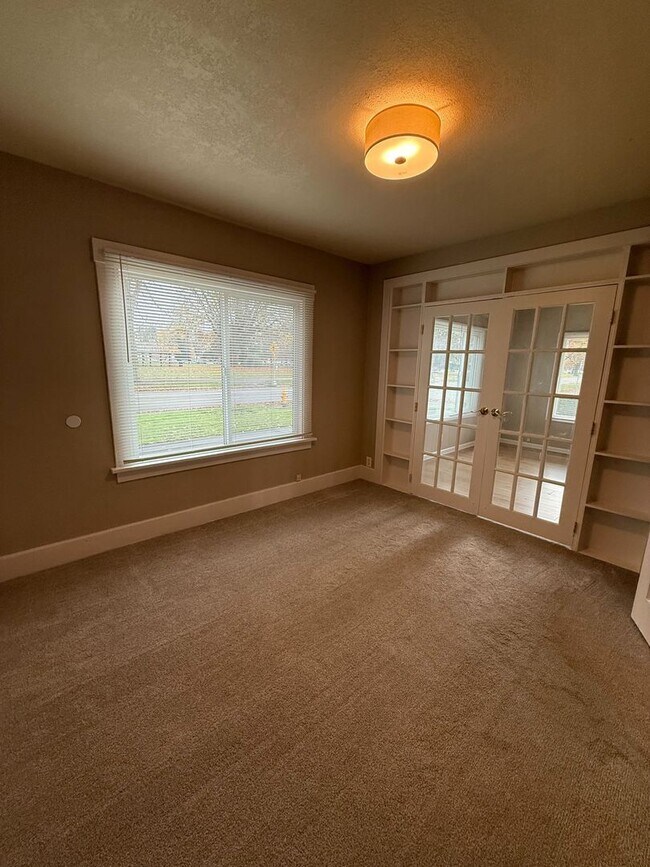 Building Photo - Beautiful 3B/2Ba Ranch in Longview on Lake...