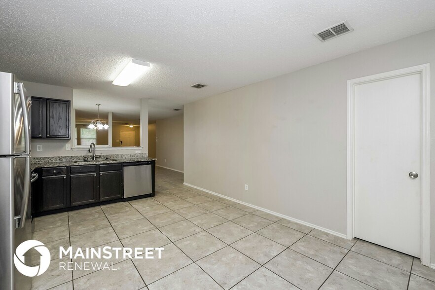 Building Photo - 3908 Foxhound Ln