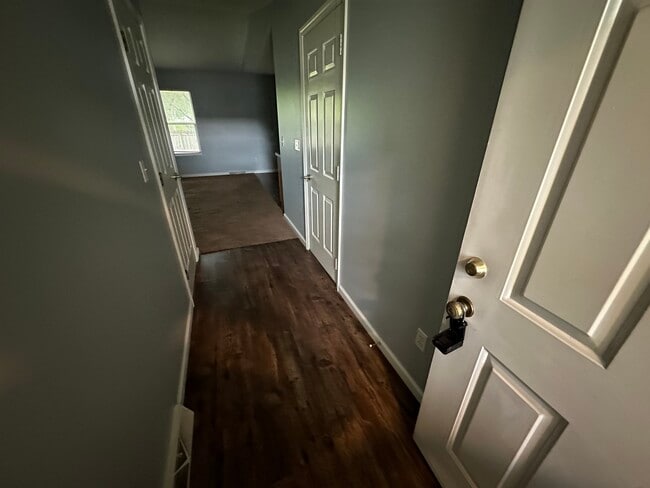 Building Photo - 505 Harriet Ct