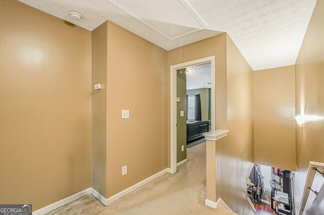 Building Photo - 2870 Vining Ridge Terrace
