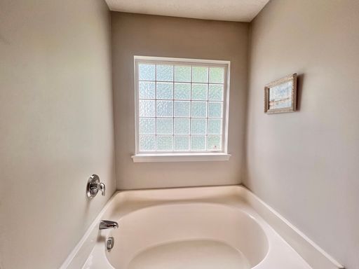 Building Photo - Charming 4BD, 2.5BA Durham Home with a Bonus Sun-Room & Fenced In Yard Only 10 Minutes Away from ...