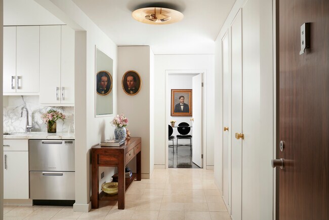 Building Photo - 1555 N Dearborn Pky