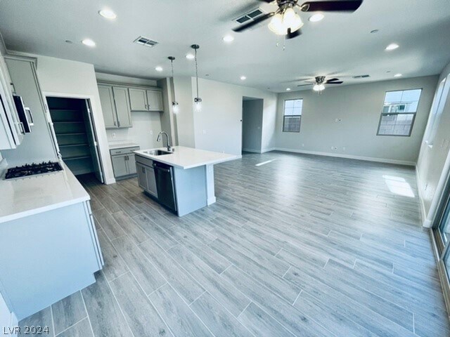 Building Photo - 72 Verde Rosa Dr