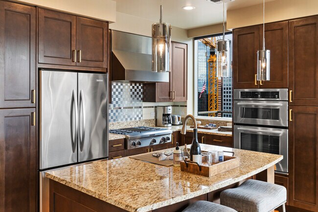 Luxury chef’s kitchen - 10610 NE 9th Pl