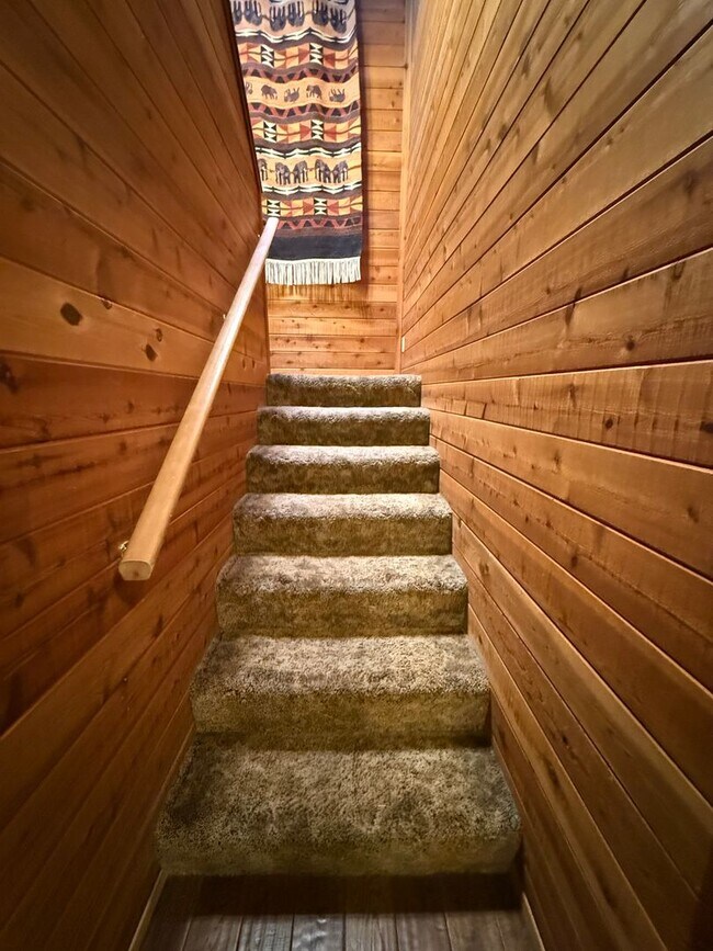 Building Photo - Furnished Riverfront Cabin on the Spring River – 4 Bedrooms, 3 Bathrooms 2,300 sq. ft. | Fully Fu...