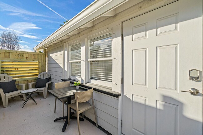 Building Photo - 116 San Marco Ave