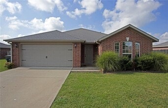 Building Photo - 4095 W Spring House Dr
