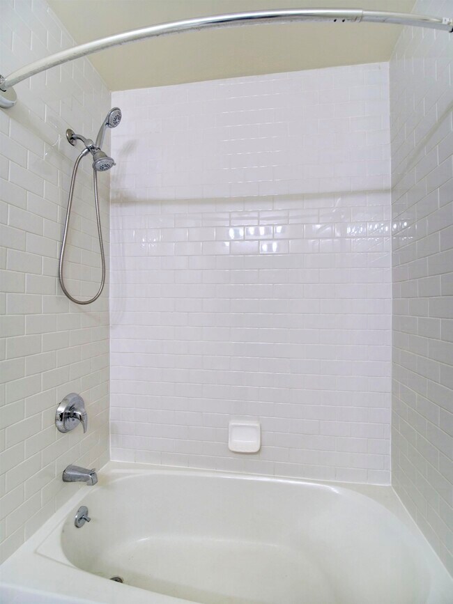 Building Photo - 15 Freedom Way