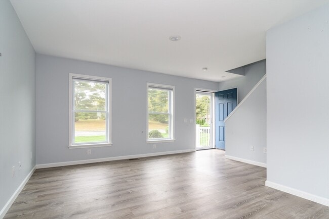 Building Photo - 280 Barlows Landing Rd
