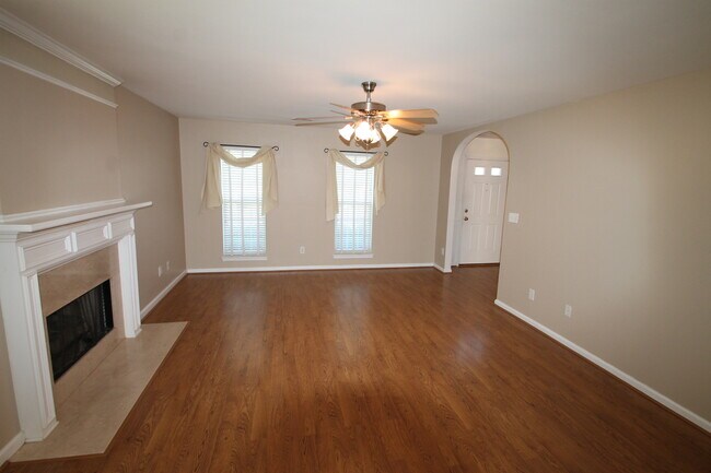 Building Photo - Exclusively Offered by Muse Realty, LLC