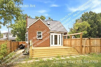 Building Photo - 121 E Raymond Ave