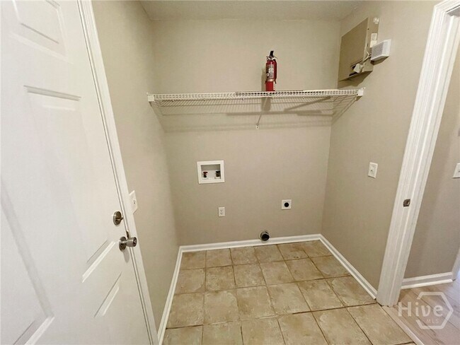 Building Photo - 322 Laurel Hill Cir