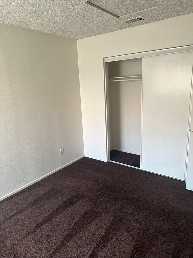 Building Photo - 1639 Orchid Ln