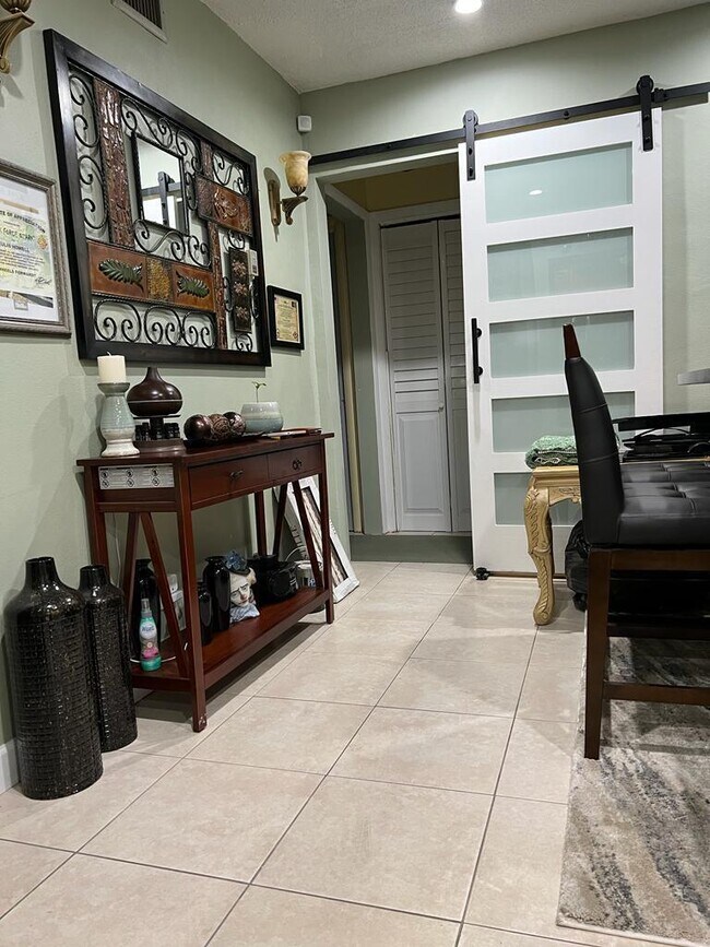 Building Photo - 1599 NW 43rd Ave