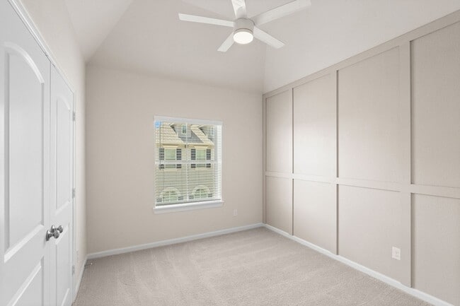 Building Photo - 2021 Cambridge Heights Pl