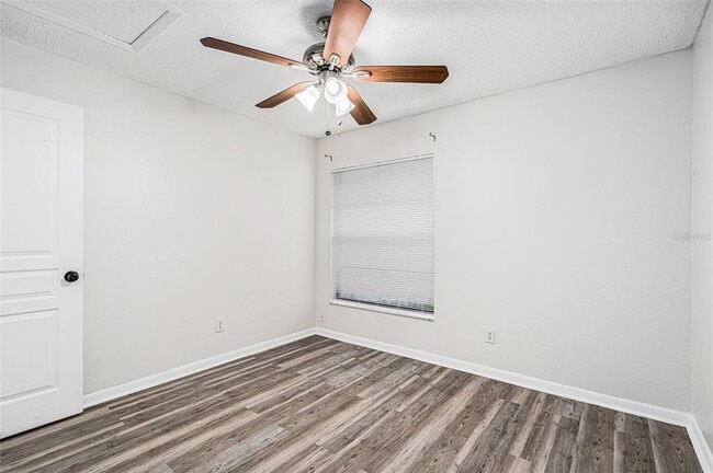 Building Photo - 10701 Crowngate Ln