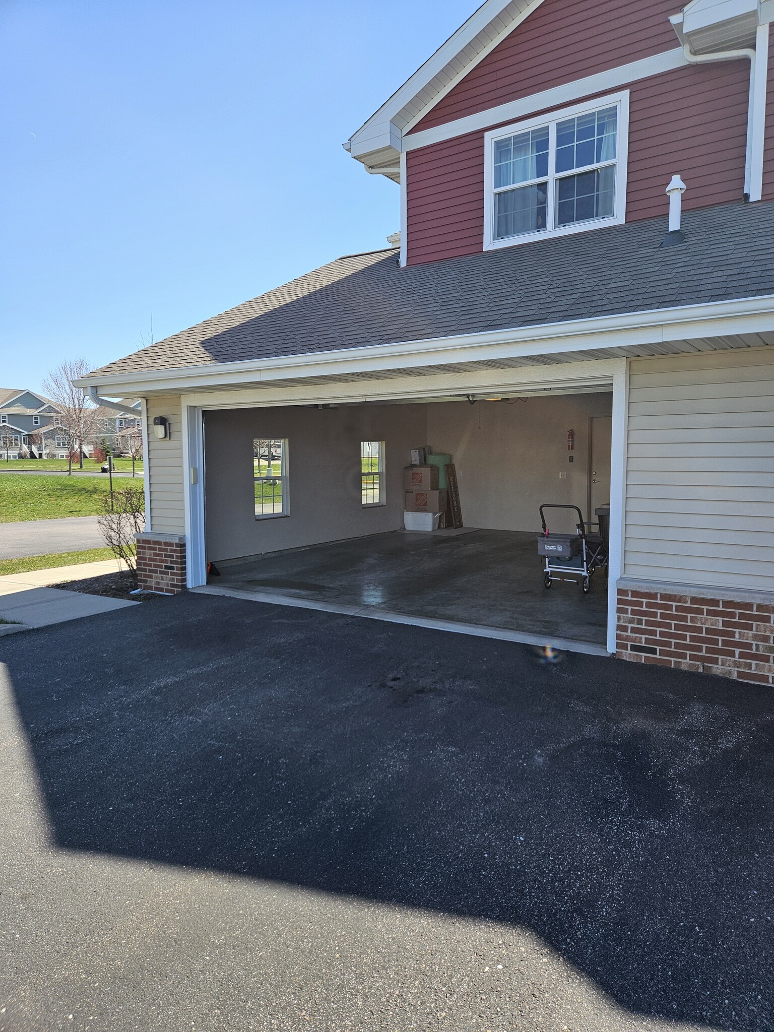 Two car finished garage - 4868 Innovation Dr