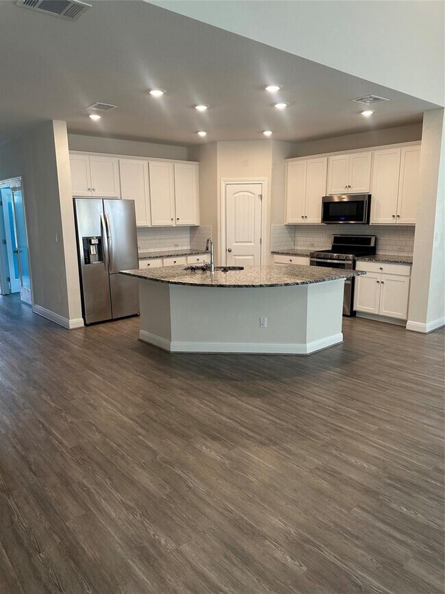 Building Photo - 4313 Promontory Point Trail