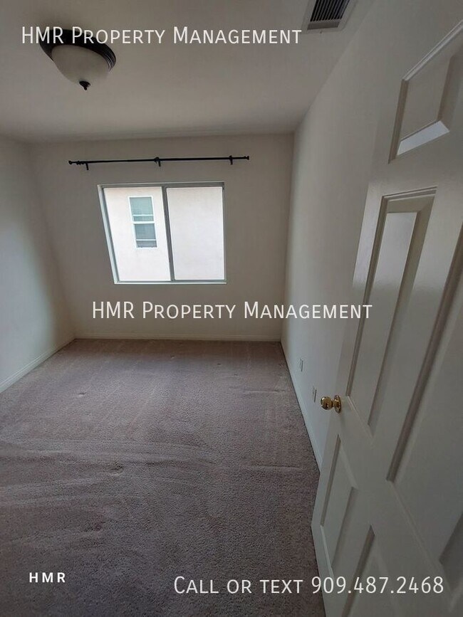 Building Photo - Tranquil Oasis: 4 Bedroom 3 Bath Two-Story