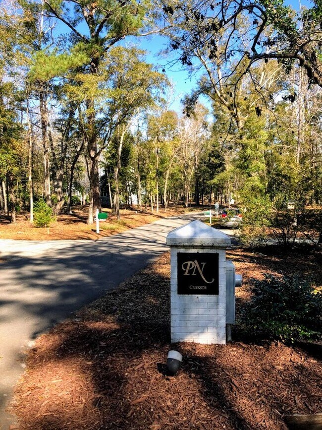 Building Photo - Porters Neck Plantation / Futch Creek Rd