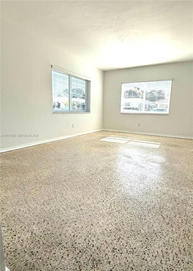 Building Photo - 887 80th St