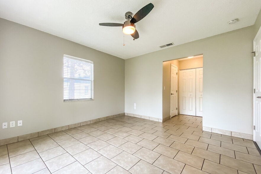 Building Photo - 4459 Springwood Rd