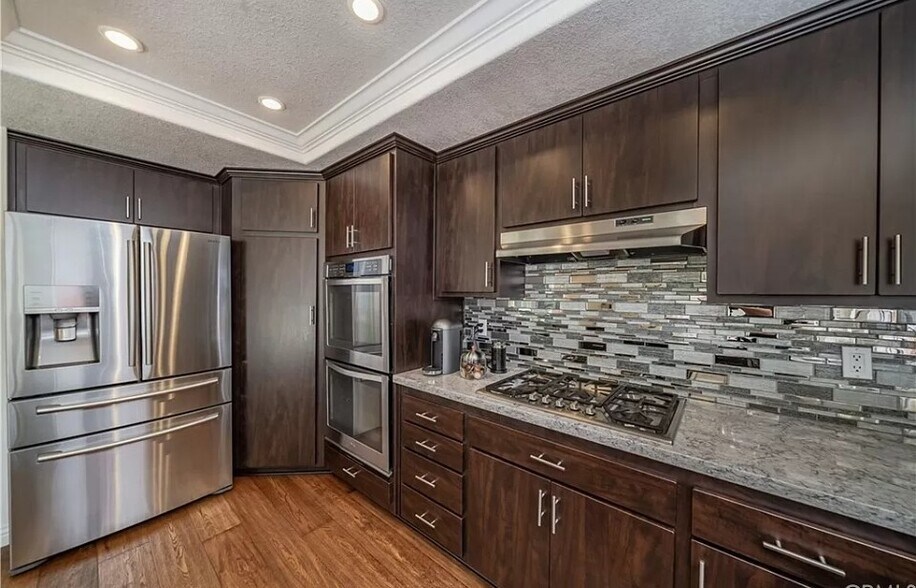 Building Photo - 7944 E Deerfield Ln