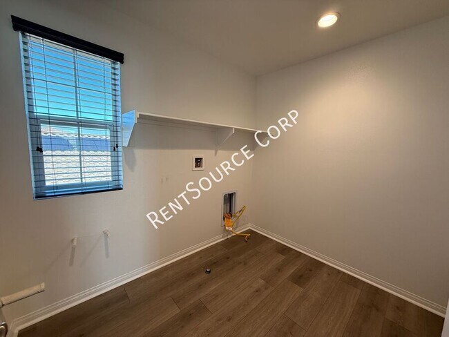 Building Photo - 6030 W Ave J 9