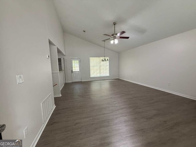 Building Photo - 7799 Park Ln