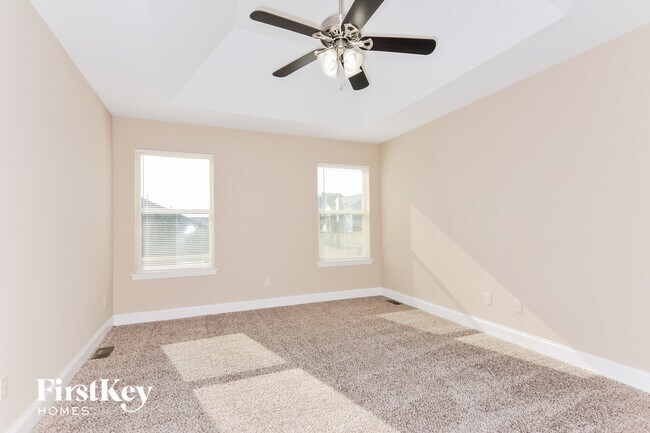 Building Photo - 678 Lost Canyon Blvd