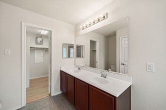 Building Photo - 24606 Folkstone Cir