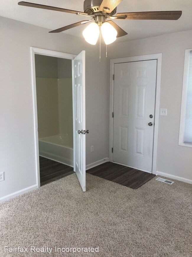 Building Photo - 3 br, 2 bath House - 510 E Nelson Ave