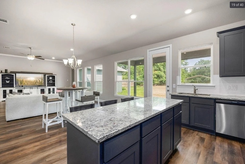 Building Photo - 26579 Pin Oak Dr