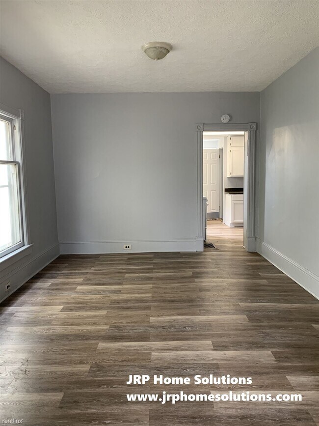 Building Photo - 4 br, 1 bath House - 202 S West Ave