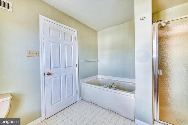 Building Photo - 307 Glenn Rose Cir