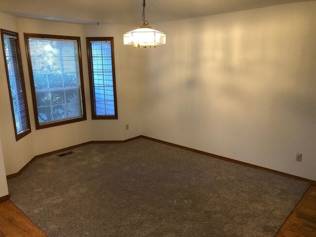 Building Photo - 3911 NW 166th Dr