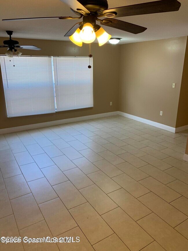 Building Photo - 3645 Barna Ave