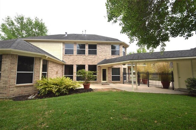 Building Photo - 5011 Quiet Falls Ct