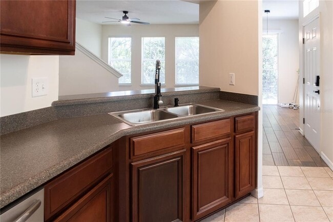 Building Photo - 6706 Eagle Feather Dr