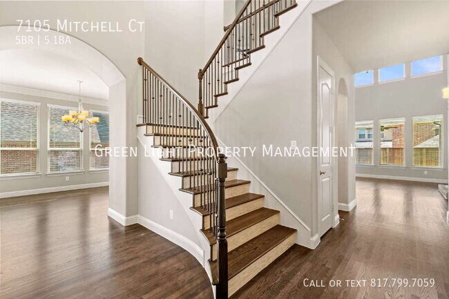 Building Photo - 7105 Mitchell Ct
