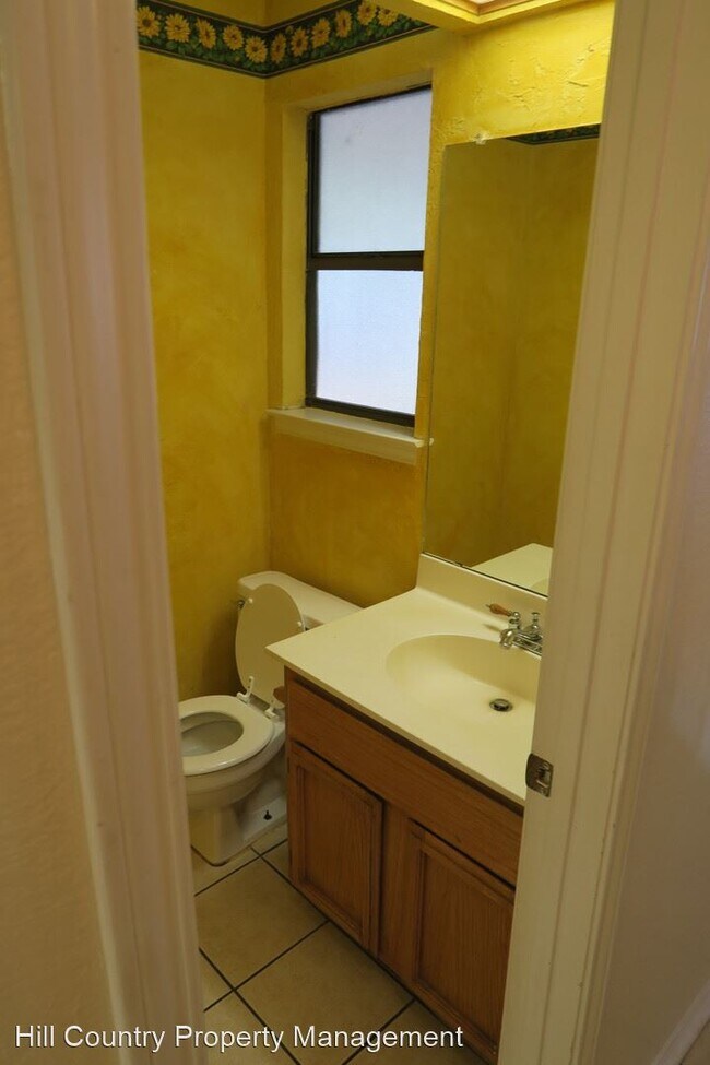 Building Photo - 3 br, 2.5 bath House - 12803 Humphrey Drive