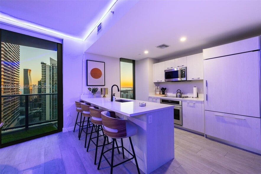 Building Photo - 45 SW 9th St