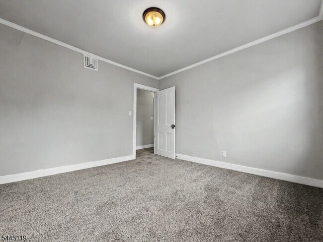 Building Photo - 101 Bullman St