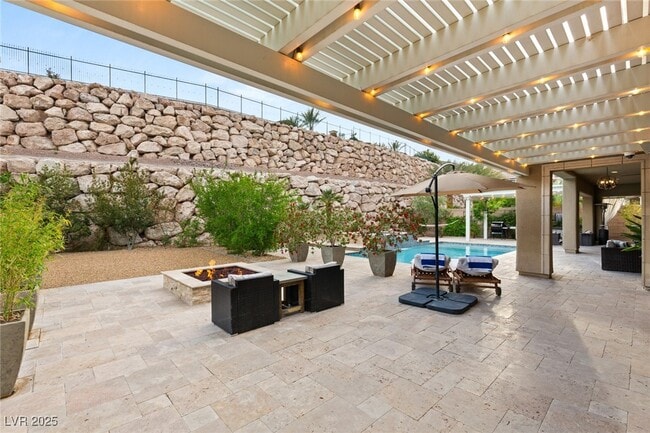 Building Photo - 21 Grand Masters Dr