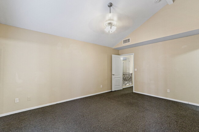 Building Photo - 14180 Robert Ituarte Dr