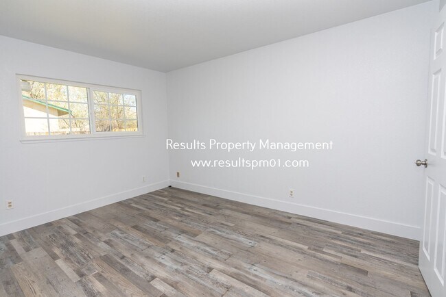 Building Photo - 7867 Mariposa Ave