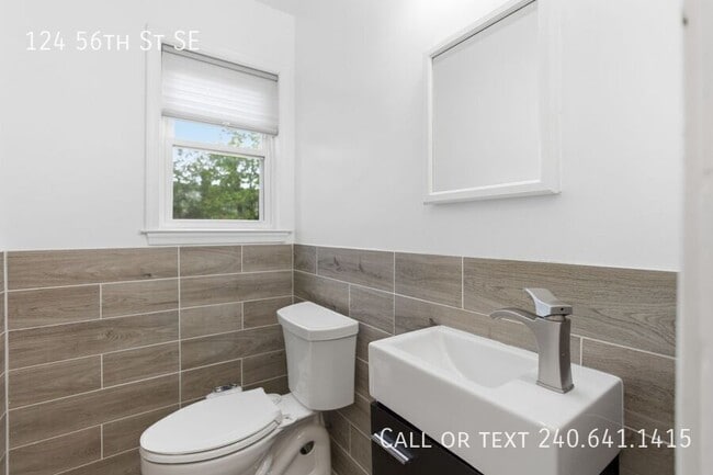 Building Photo - 124 56th St SE