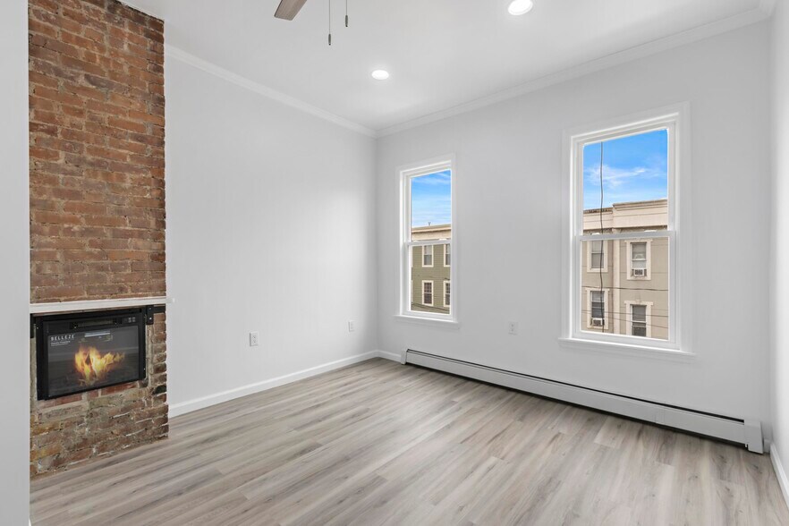 Building Photo - 20 Saint Pauls Ave